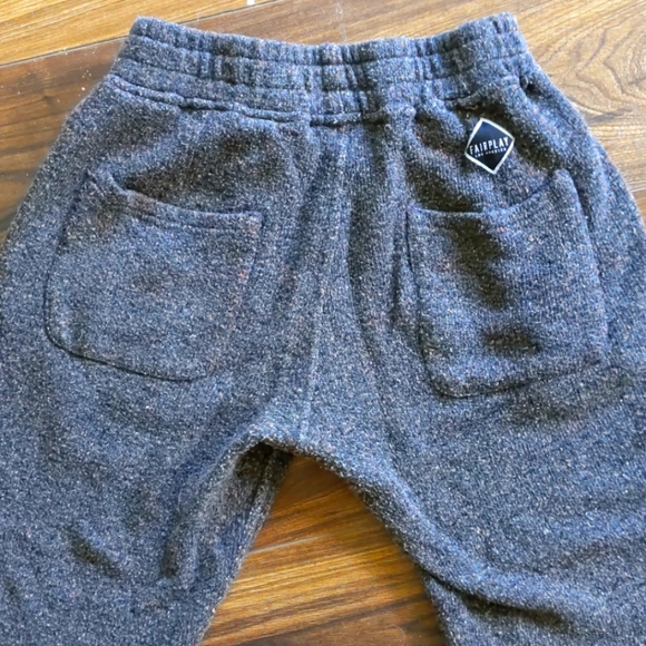 Comfy Fairplay sweatpants - Picture 2 of 3